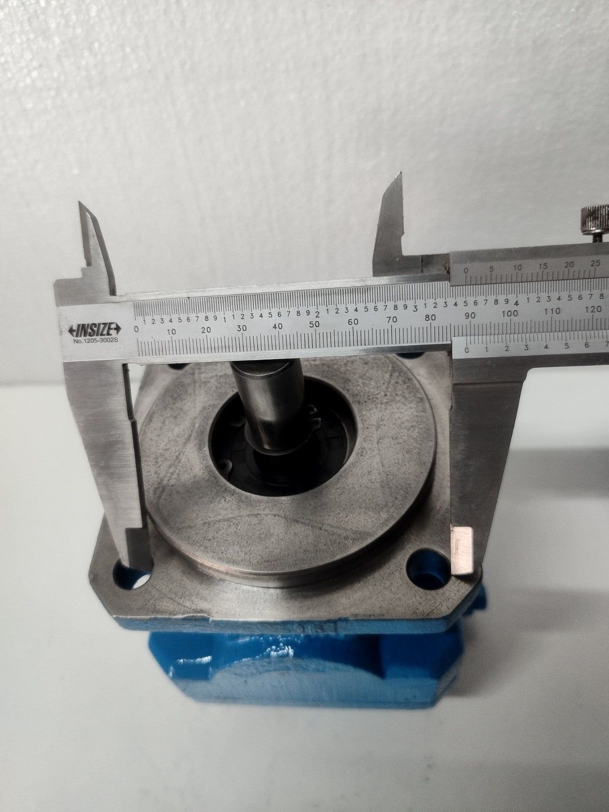Concentric GPA2-16-EM1-30-R Hydraulic Internal gear pump - Pressure Tested