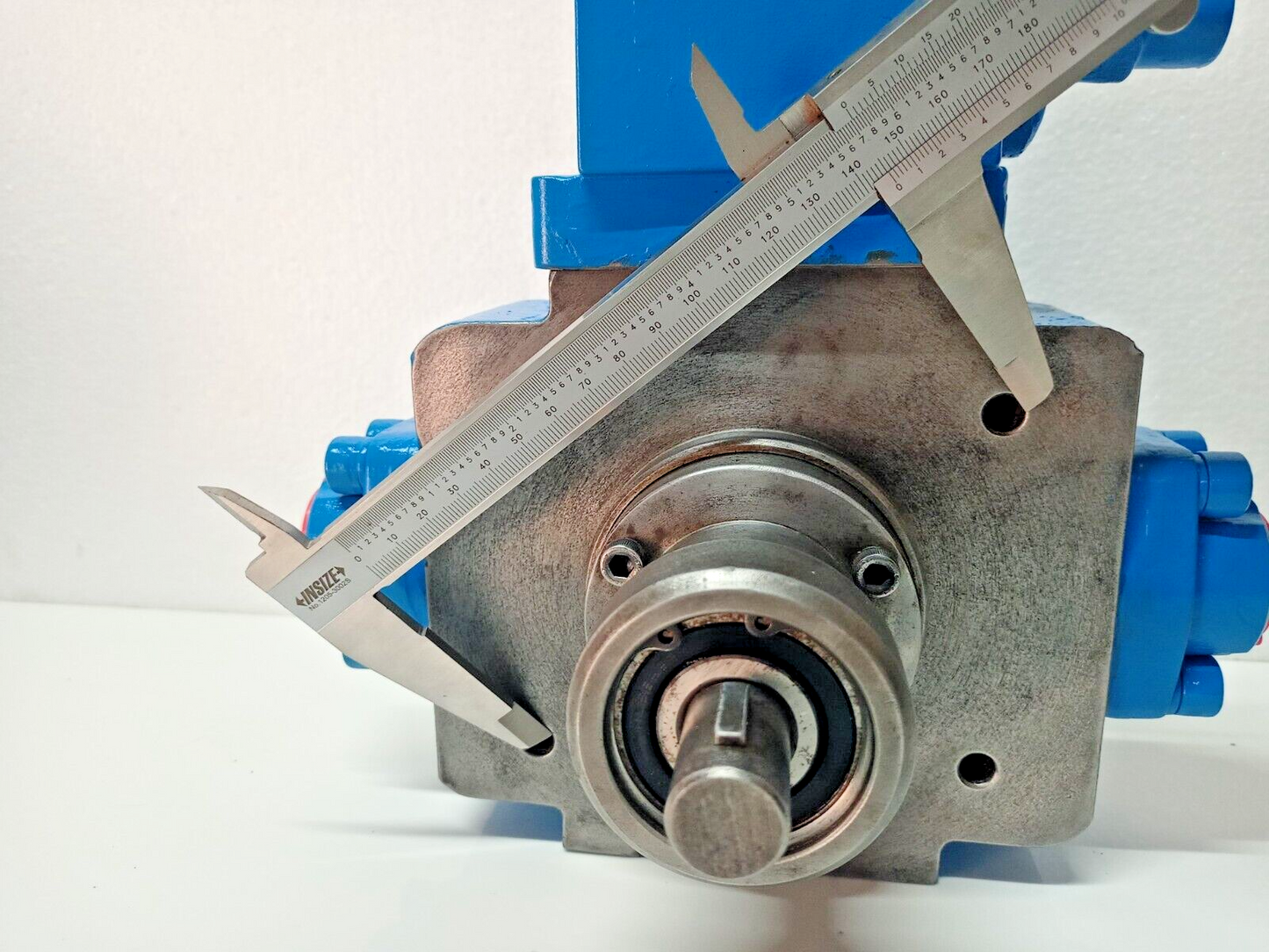 Tuthill pump 1015-2S1ICC Hydraulic internal gear pump 1000-series pump - NEW