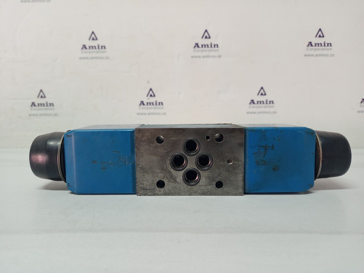 Vickers DG4V-3-2N-H-M-U1-D6-60 EN38 Directional Control valve