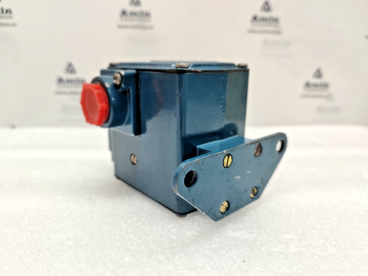 Amot Controls 4140CK1E11AA0-EE Range: 0.28-3.72 bar - NEW