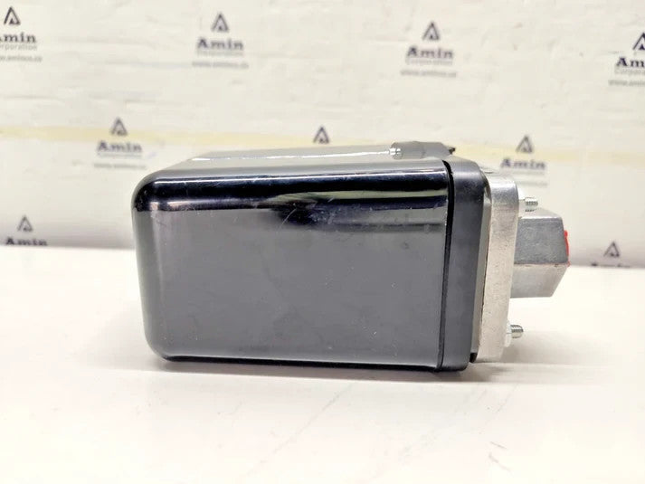 Condor MDR53/11 Pressure Switch AC-15, 4A, 250V - NEW