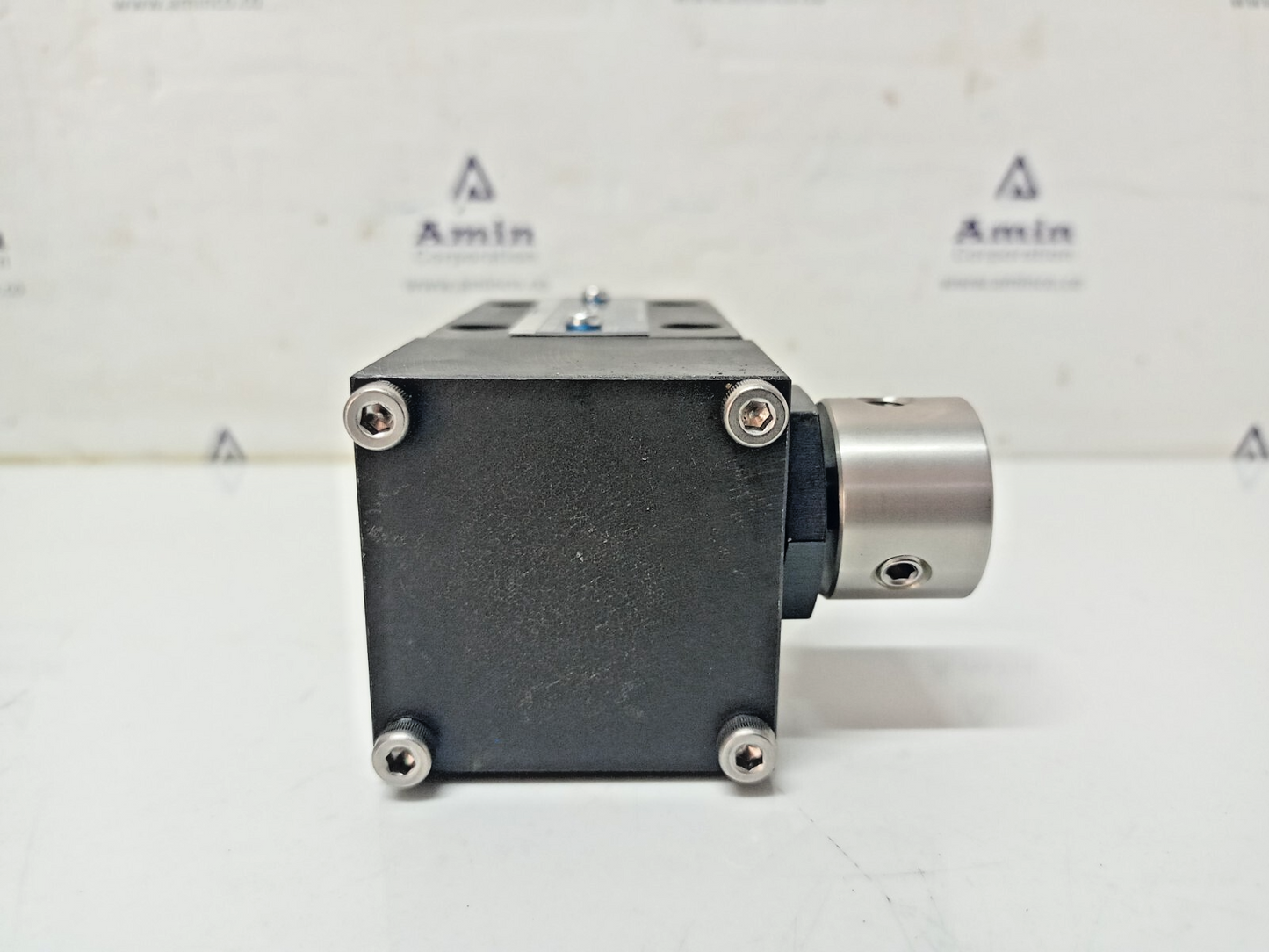 Yuken DMG-01-3C4-1038 Directional valve - NEW #2