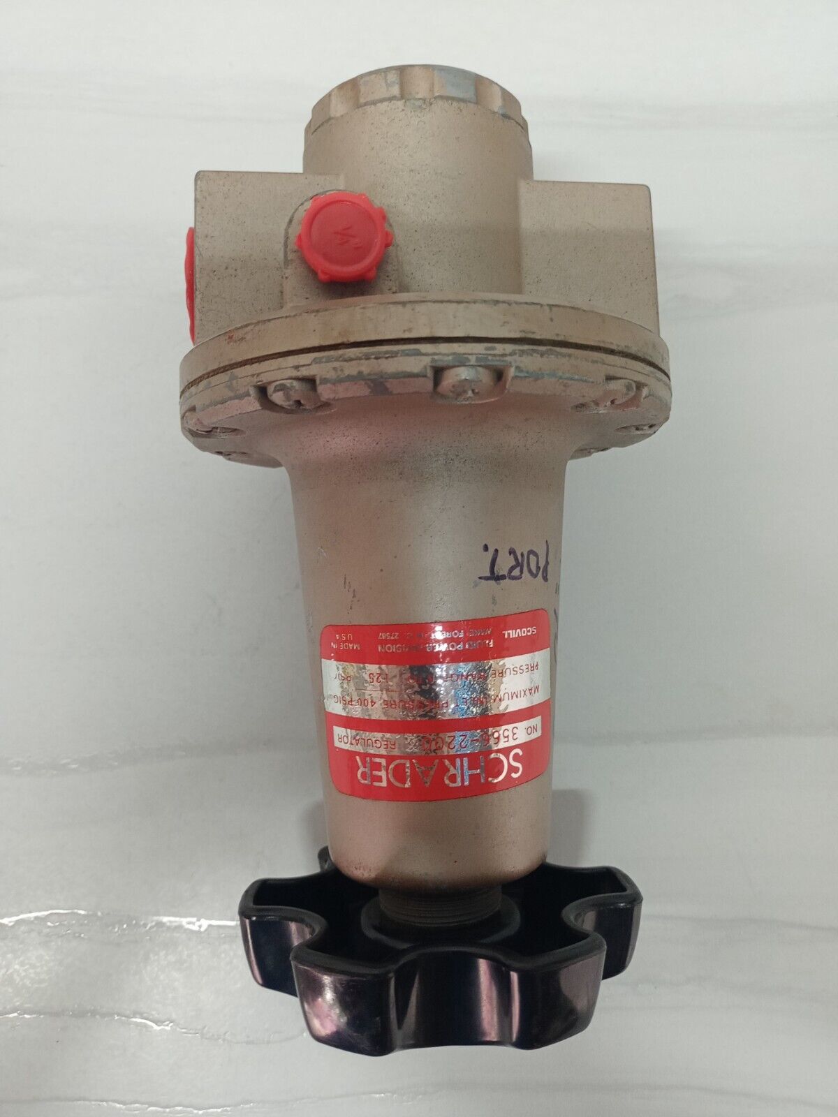 Schrader REGULATOR No.: 3566-2200, PRESSURE RANGE 5-125PSIG - NEW