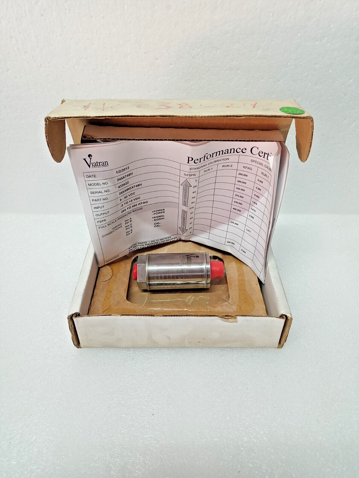 Viatran 245X748H Model 245 high range Pressure Transmitter 250-450kpag -NEW
