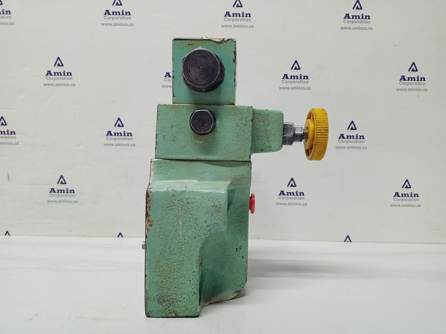 Yuken BSG-06-2B3B-D24-N1-4680 Directional control Valve