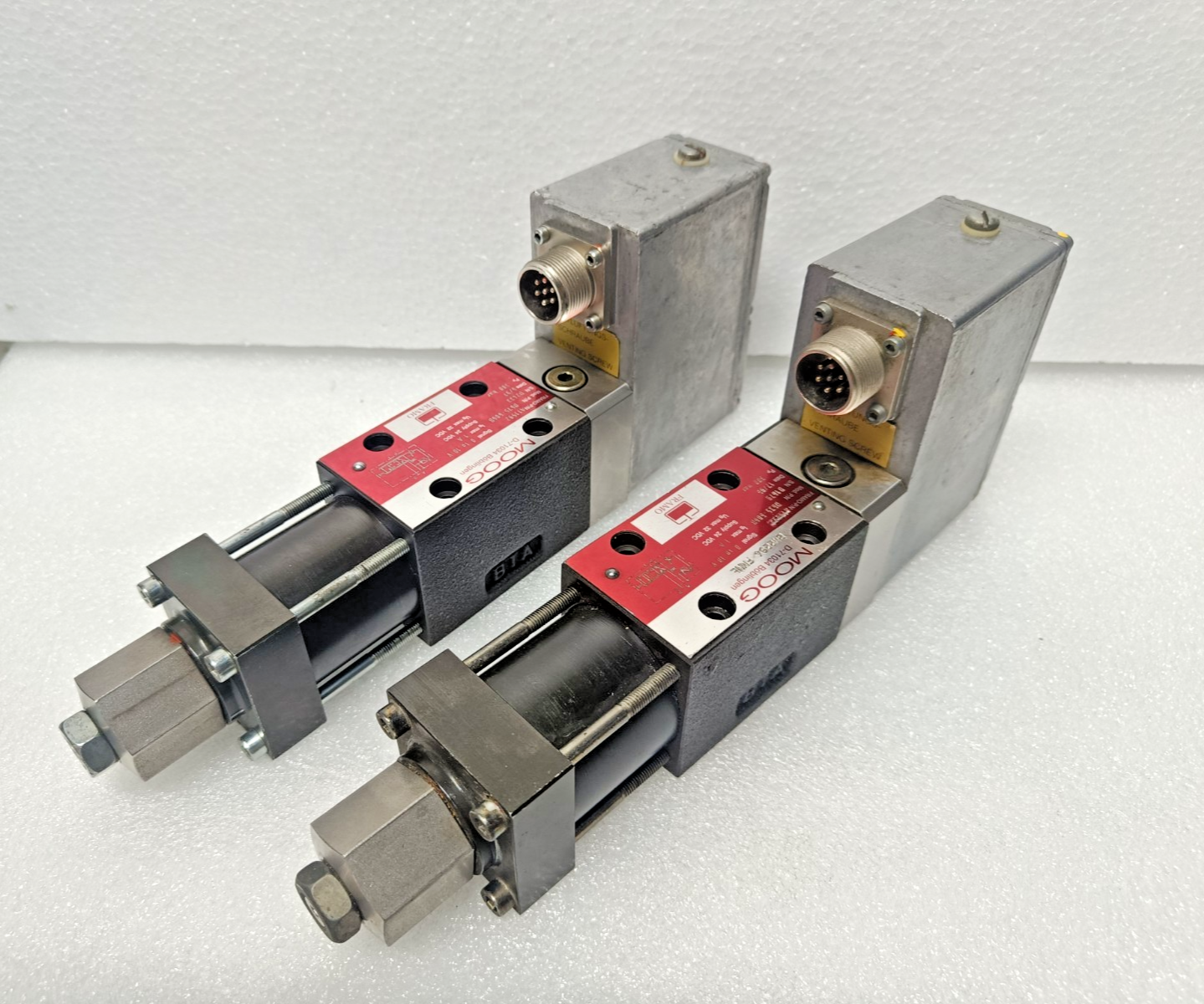 Moog D635-606B Hydraulic Servo valve Framo P/N: A11592 - Refurbished