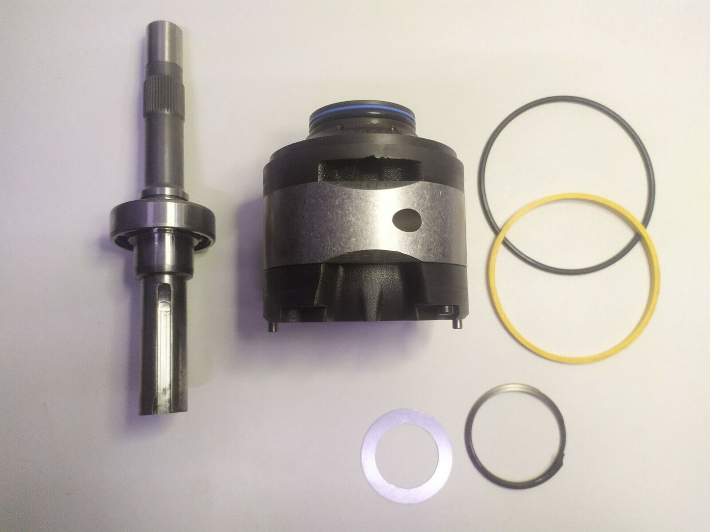 Vickers V14 Hydraulic vane pump spares - shaft with cartridge 584612 - NEW
