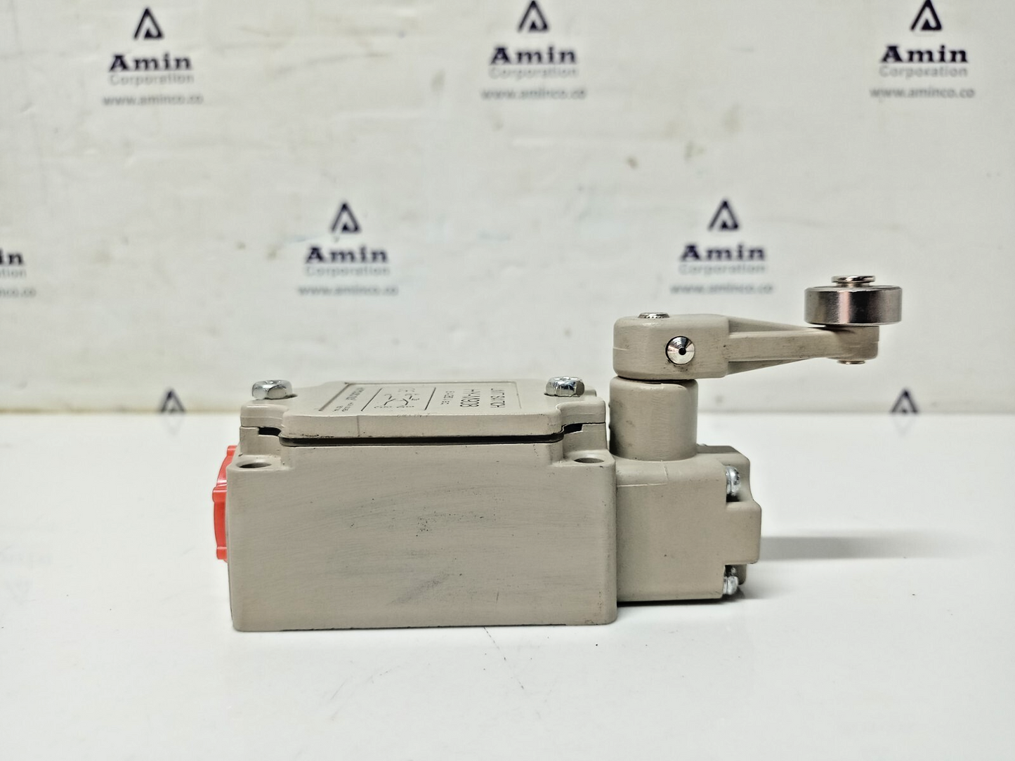 Hanyoung NUX HY-M908 Limit Switch 6A 250VAC - NEW
