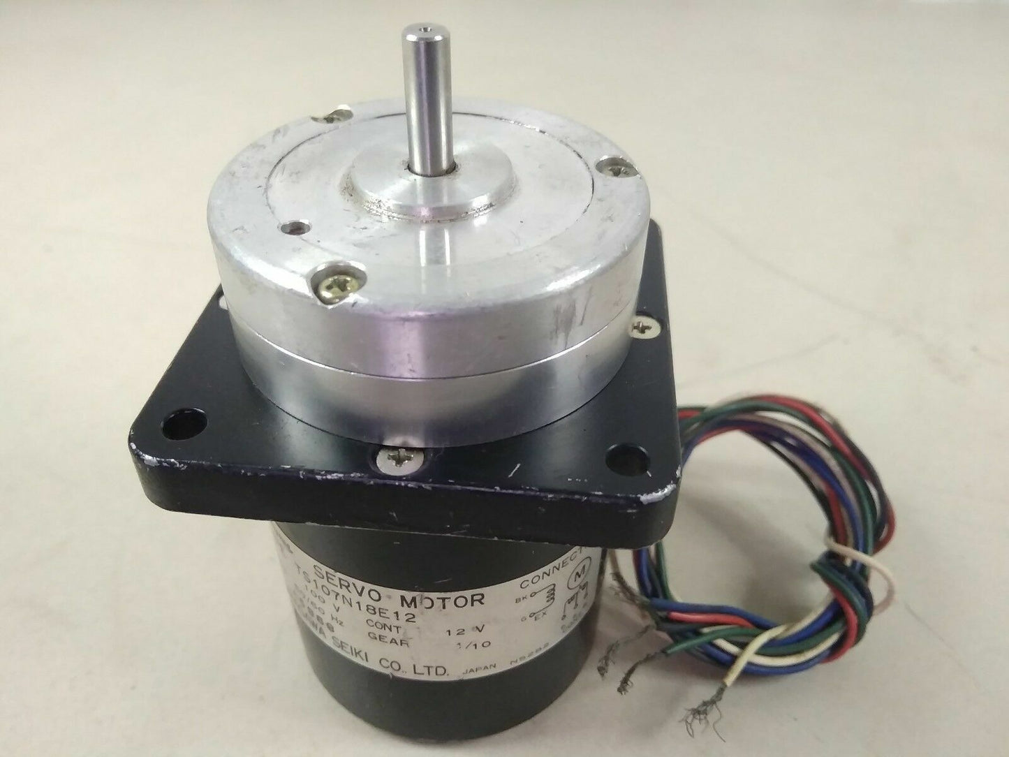 Tamagawa Seiki TS107N18E12 Servo Motor 100V 50/60 HZ - NEW