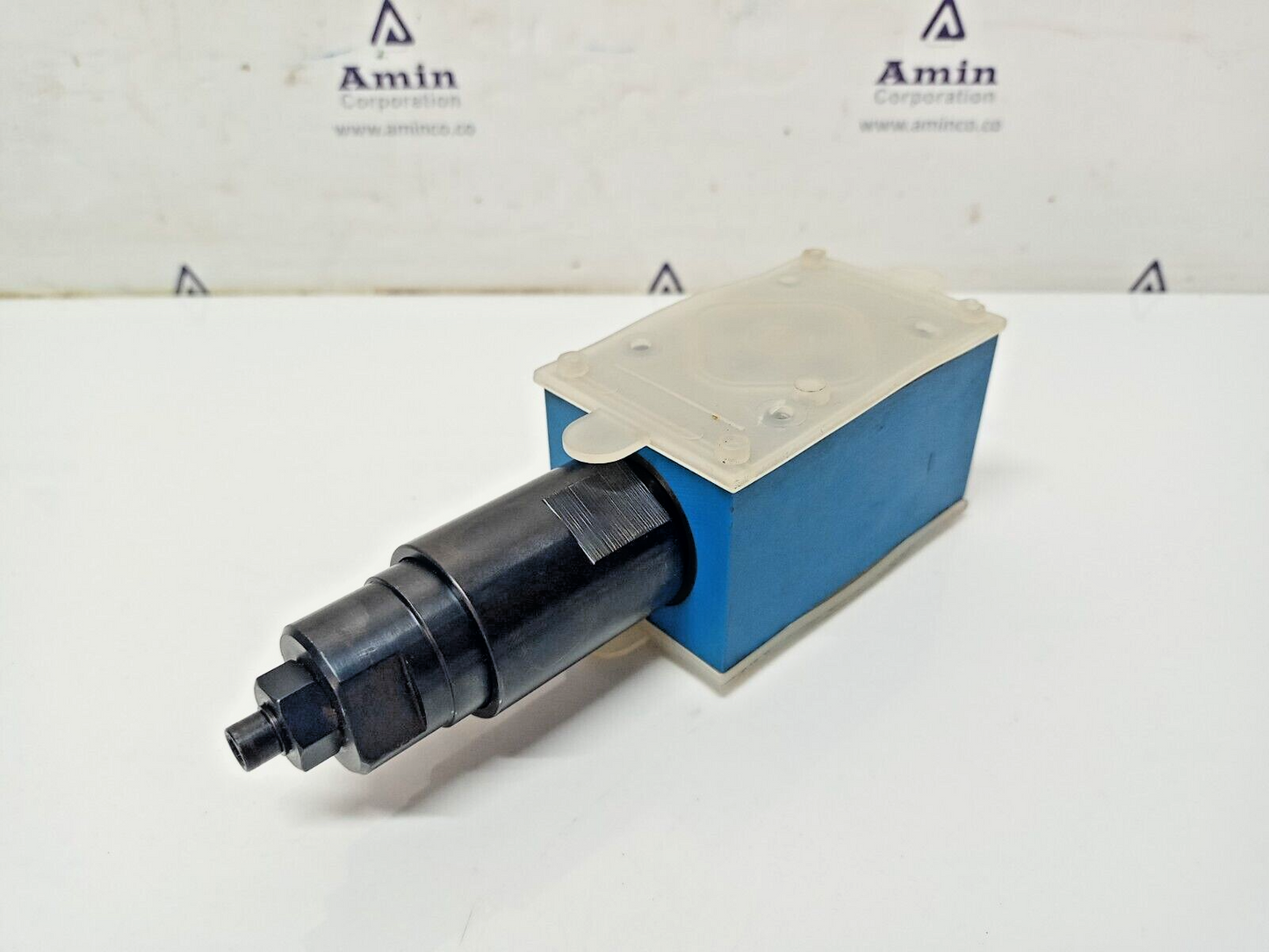 Eaton Vickers DGMC-3-BT-GW-41 Pressure Relief Valve - New