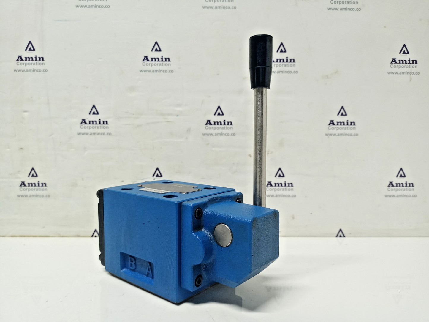 Dagong 4WMM 10 J10 Directional control valve - NEW
