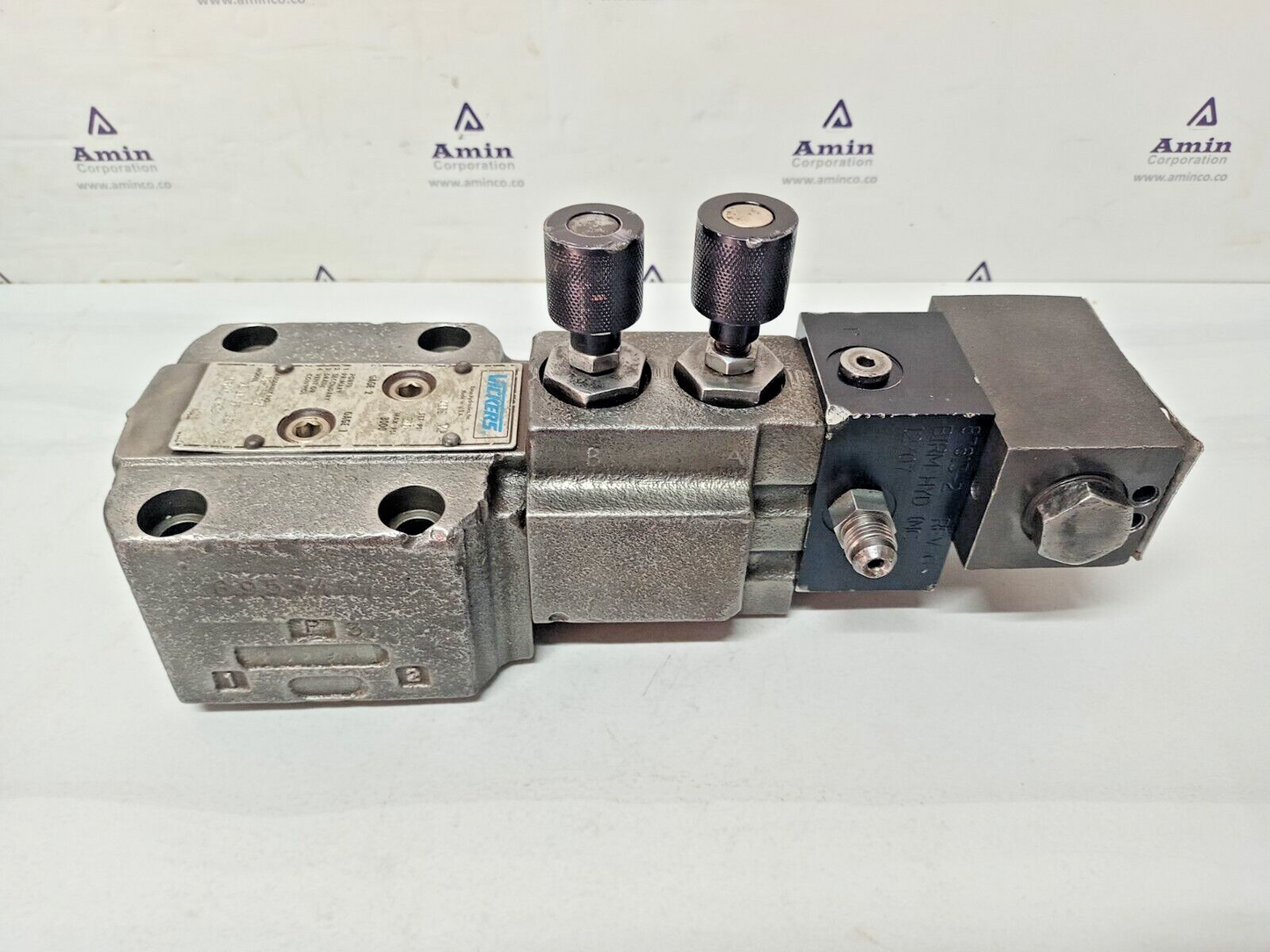 Vickers XG-06-FF-DG-0A-M-X2-ER440-EN434 with DG4V-3S-2A-M-X2-ER4-60 -Refurbished