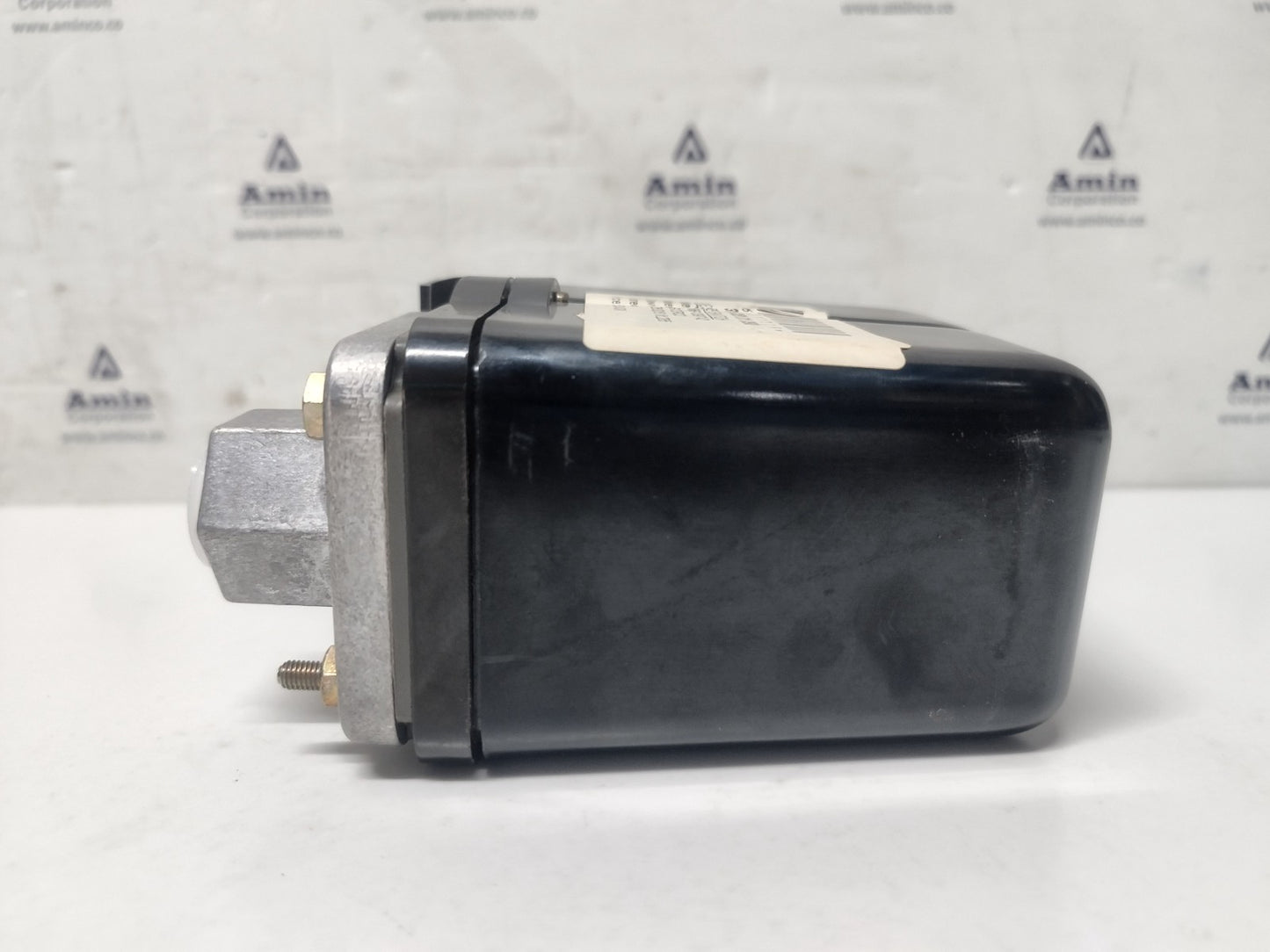 Condor MDR53/11 Pressure Switch AC-11, 4A, 250V