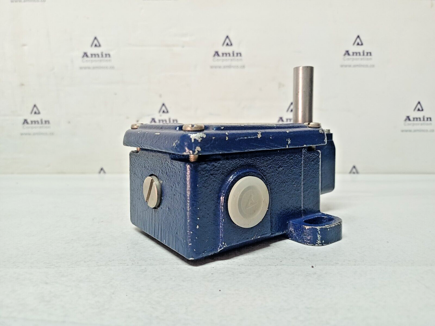 Schmersal T.441-11y-M20 Limit Switch AC-15, Ui 400V, Uimp 6kV - New