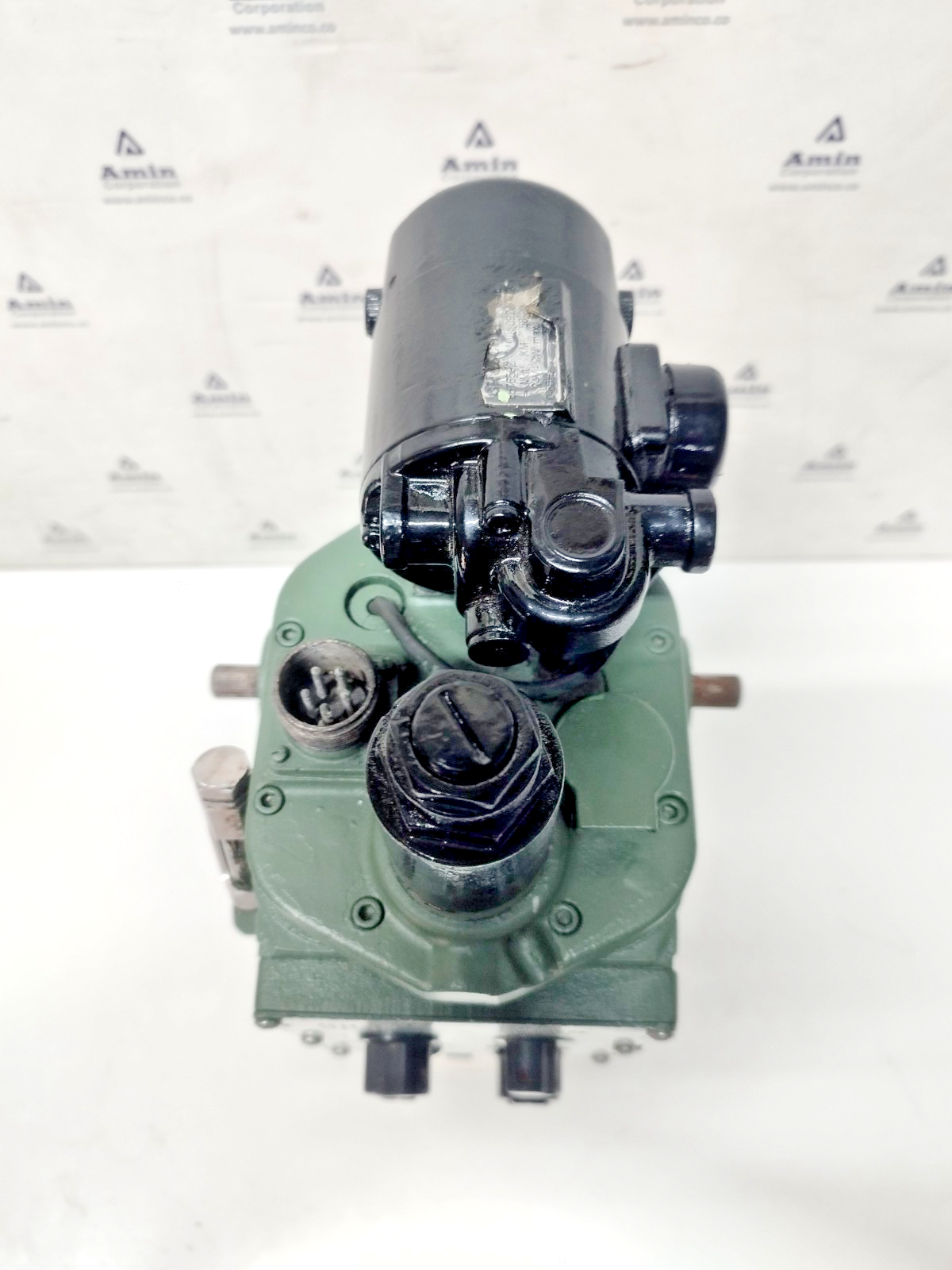 Woodward UG-8 Governor part No. : 8525-621 RPM: 800-1550 - TESTED