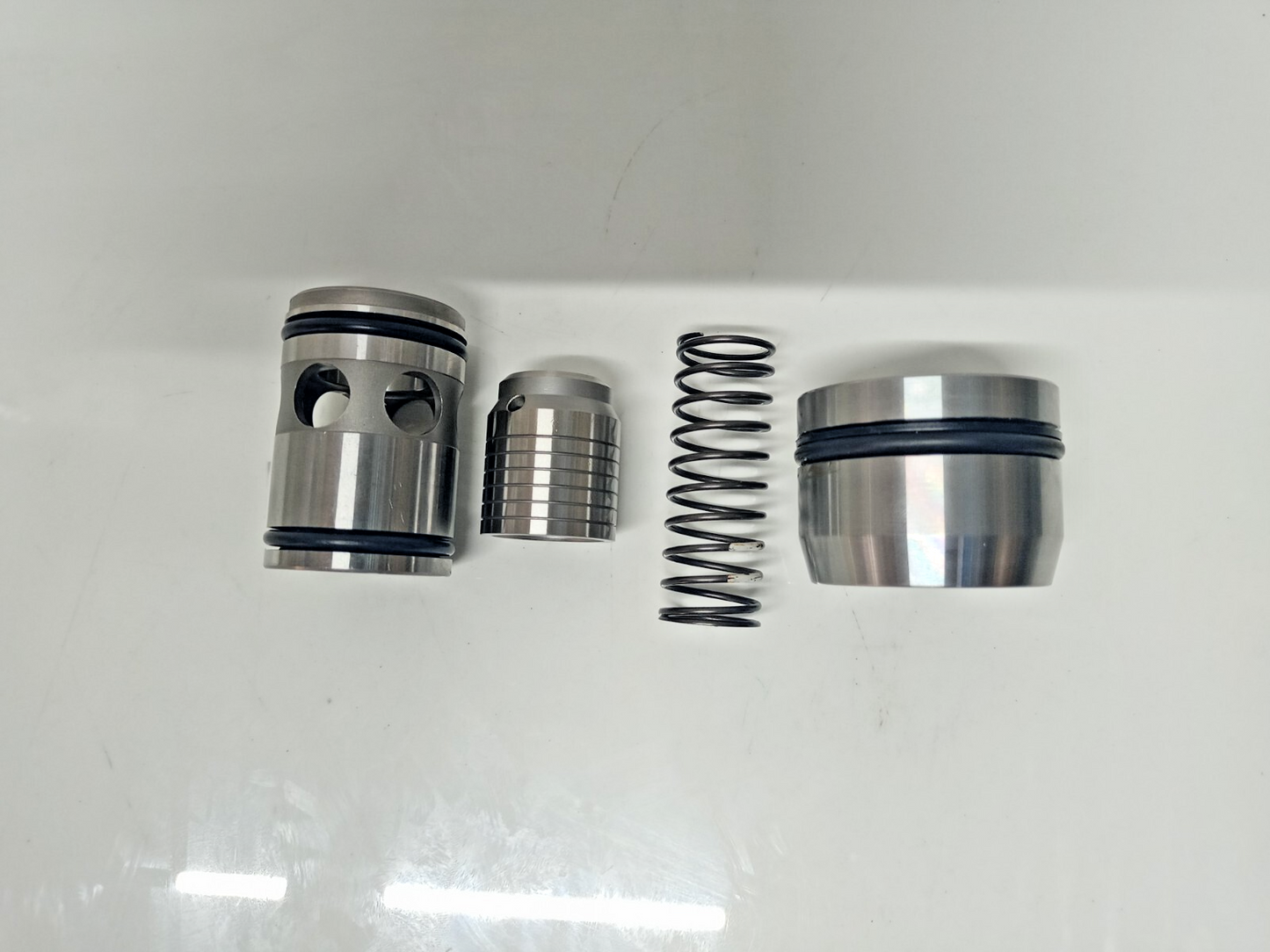 Rexroth 1-818-509-291 Cartridge valve - NEW