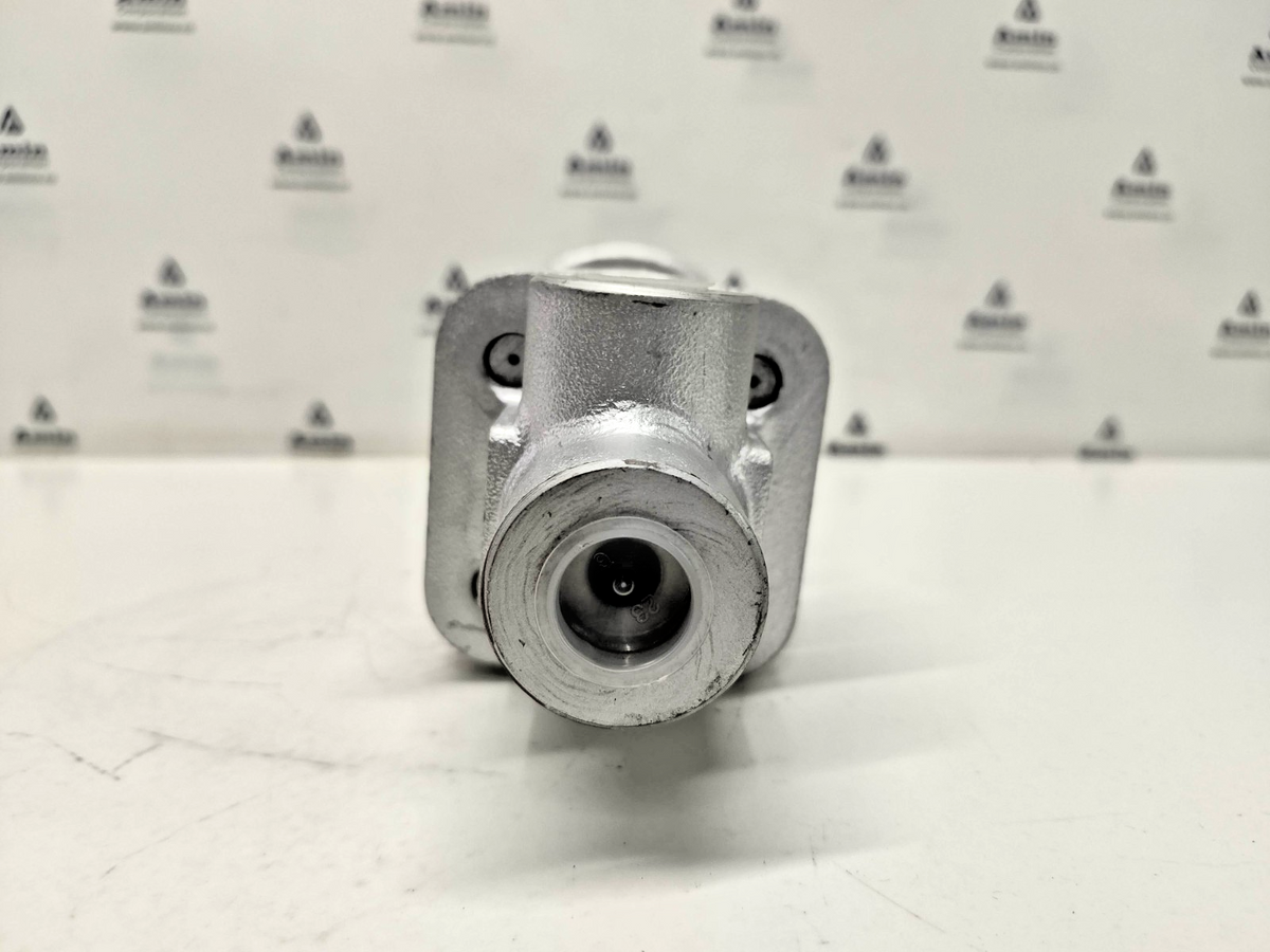 OKANO VALVE V-SS221 Type: 23608 Size: 15mm - NEW