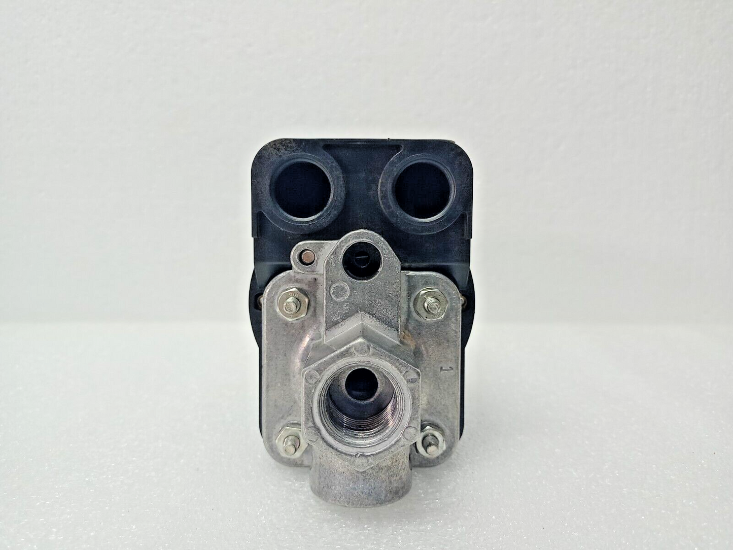 Condor MDR 5/11 Pressure Switch 9-11 bar - NEW