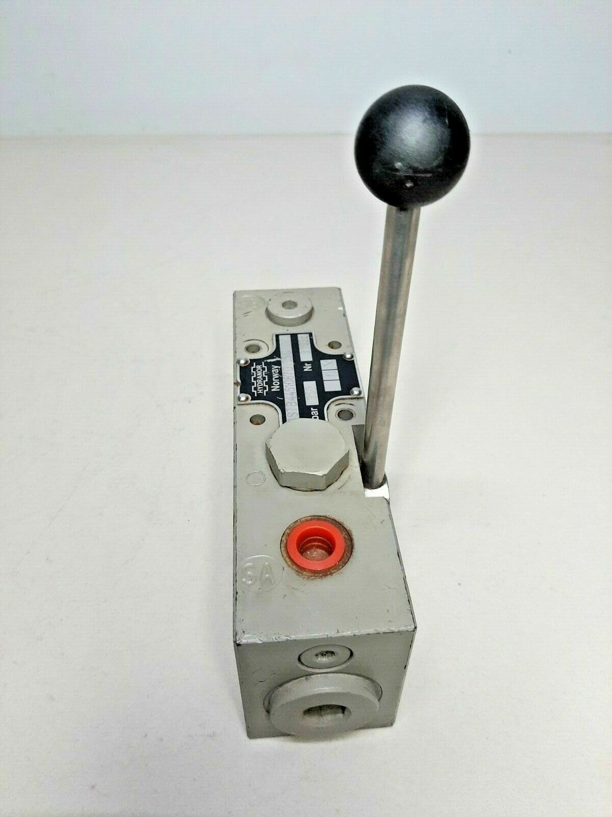 Hydranor 1STB4451067D.25C Lever operated control valve Capacity: 350 bar - NEW