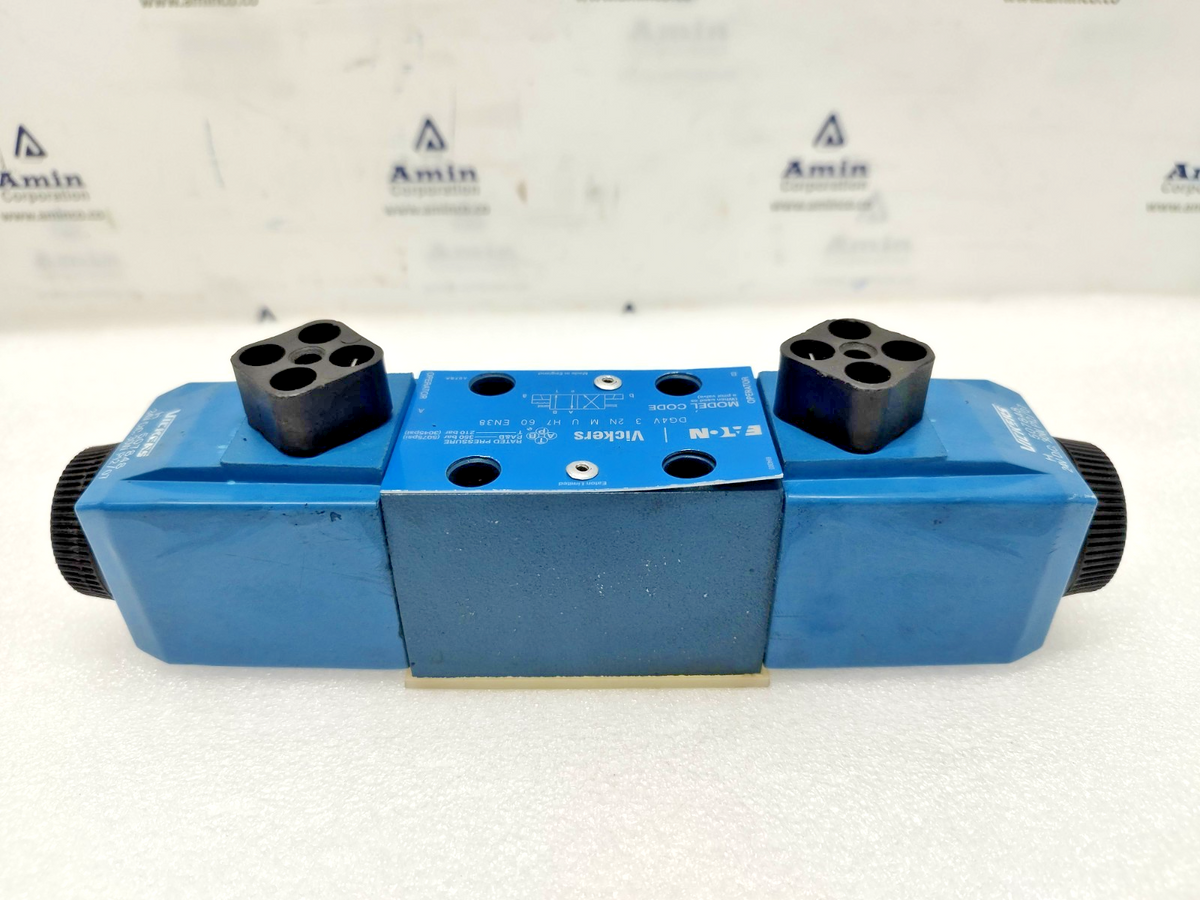 Eaton Vickers DG4V-3-2N-M-U-H7-60 EN38 Directional Control Valve - NEW #3