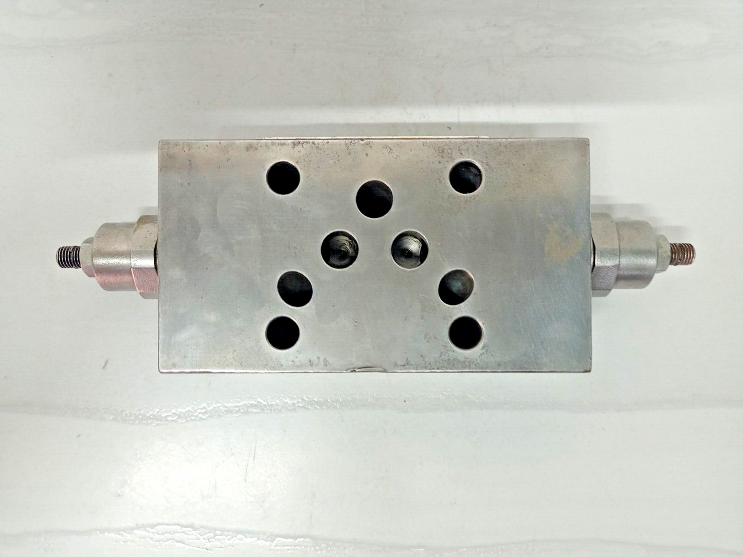 Double-A NNZZC-5-10C1 Flow control valve - NEW