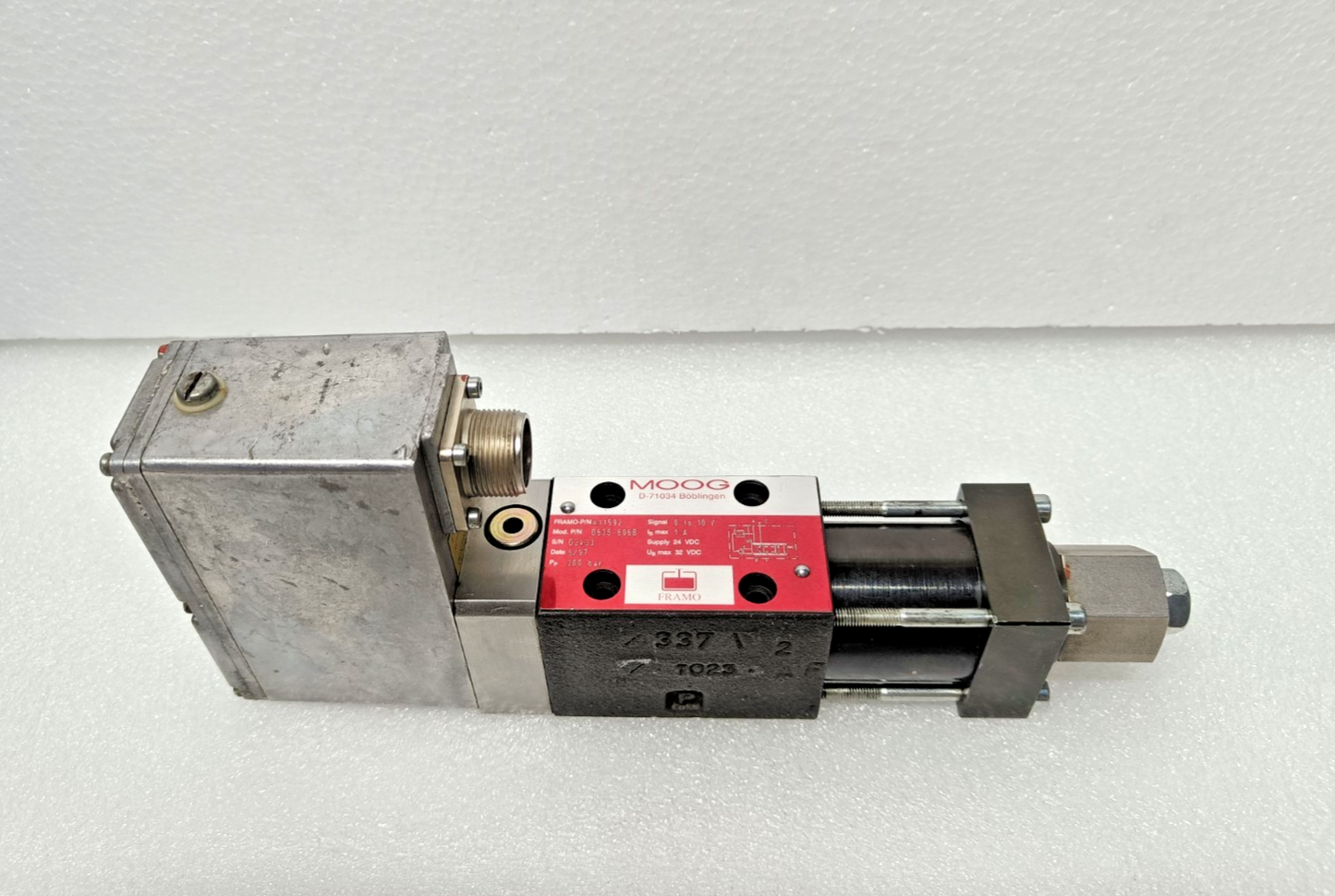 Moog D635-606B Hydraulic Servo valve Framo P/N: A11592 - Refurbished