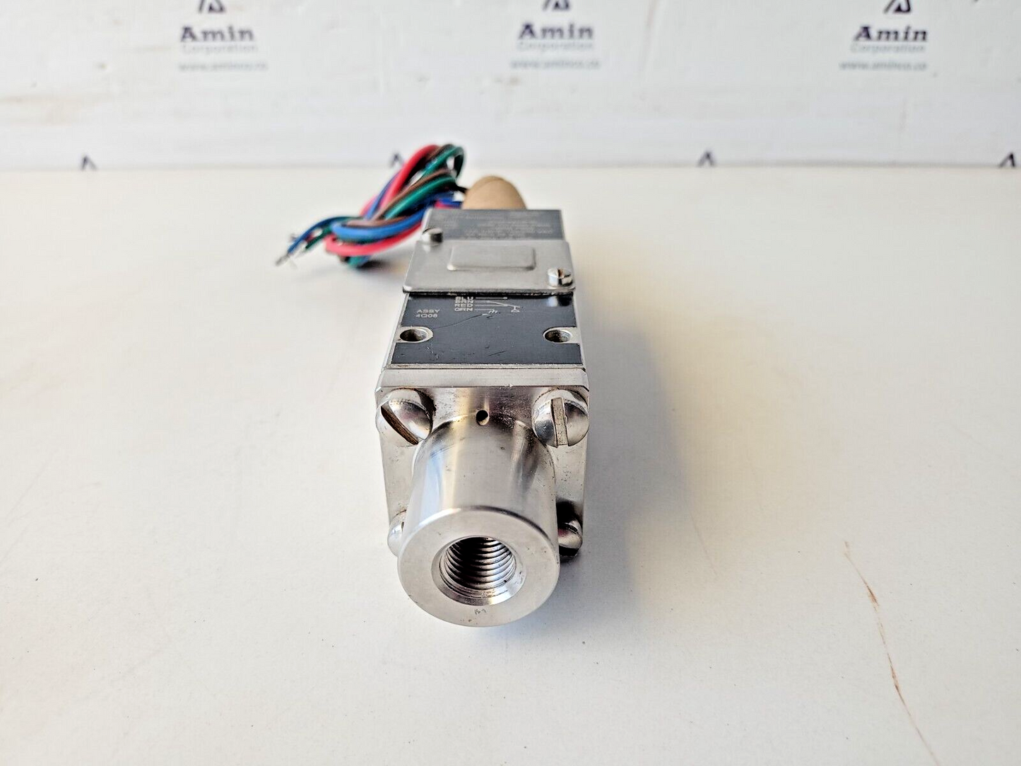 ITT NEO-DYN 232P44C6HN Adjustable pressure switch 2800-6000 PSIG - NEW