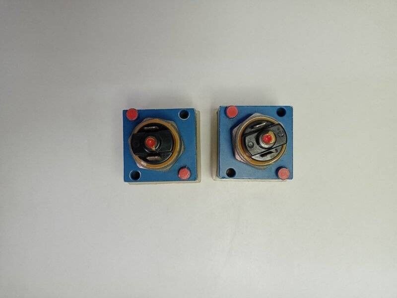 Wabco 3526010220 Pneumatic Valve - New