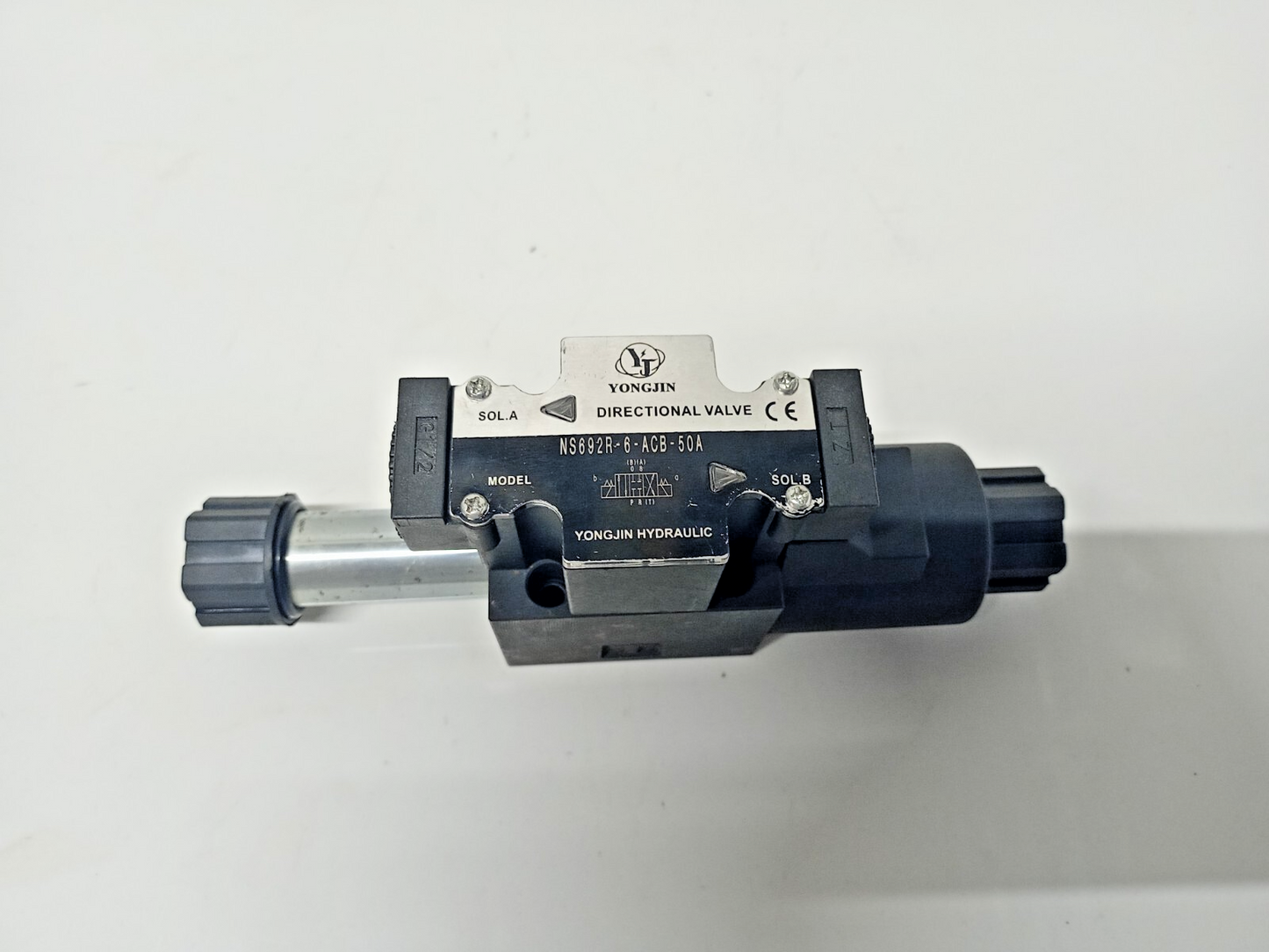 Yongjin NS692N-6-AGB-50A Solenoid operated Directional control valve - NEW