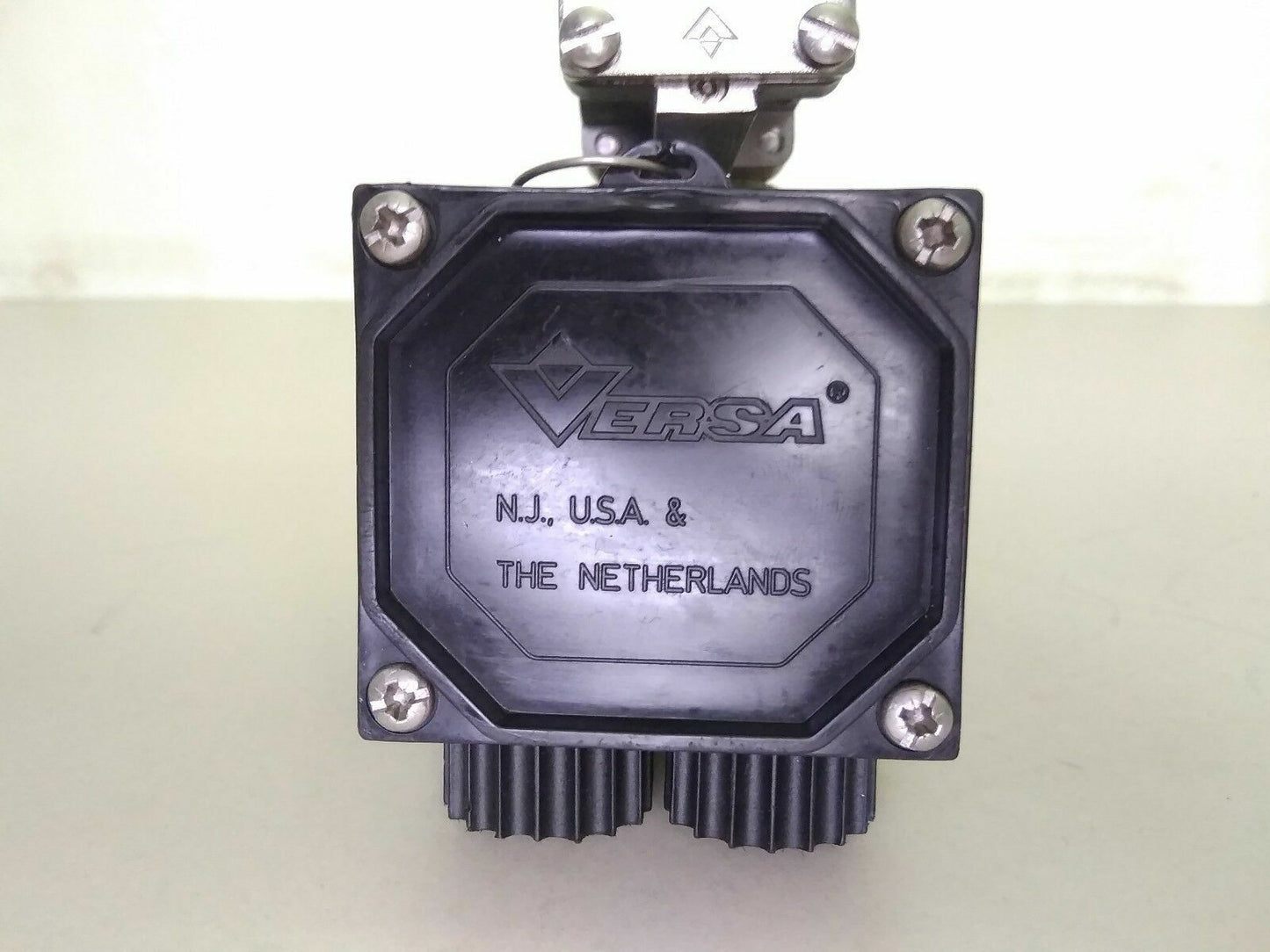 Versa BSG-3328-316-XMAA-D024 Solenoid valve