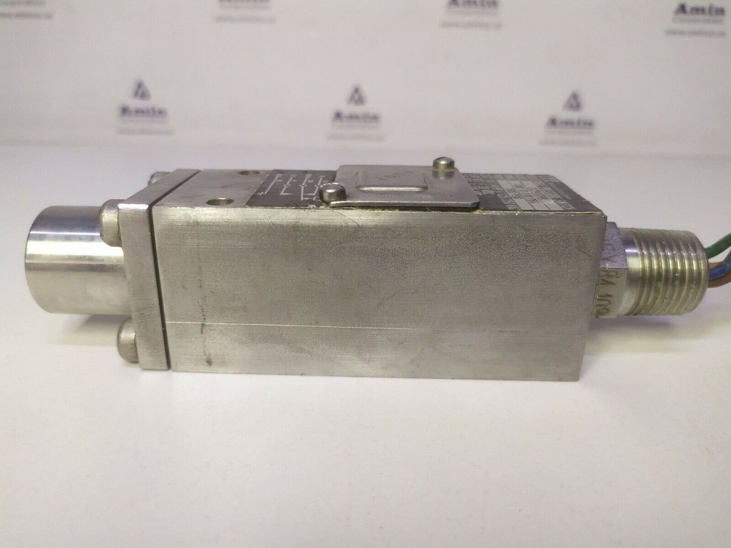 ITT Neo-Dyn 232P43C6HN R Adjustable pressure switch 1000-3100 Psig