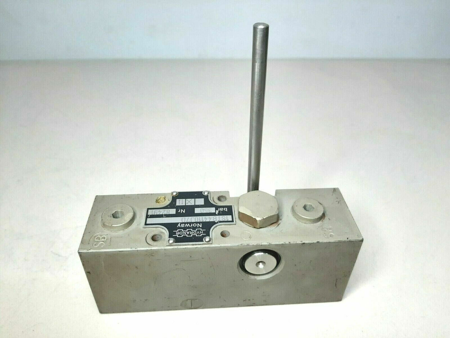 Hydranor 1STB44110J7D Directional control valve capacity: 350 bar