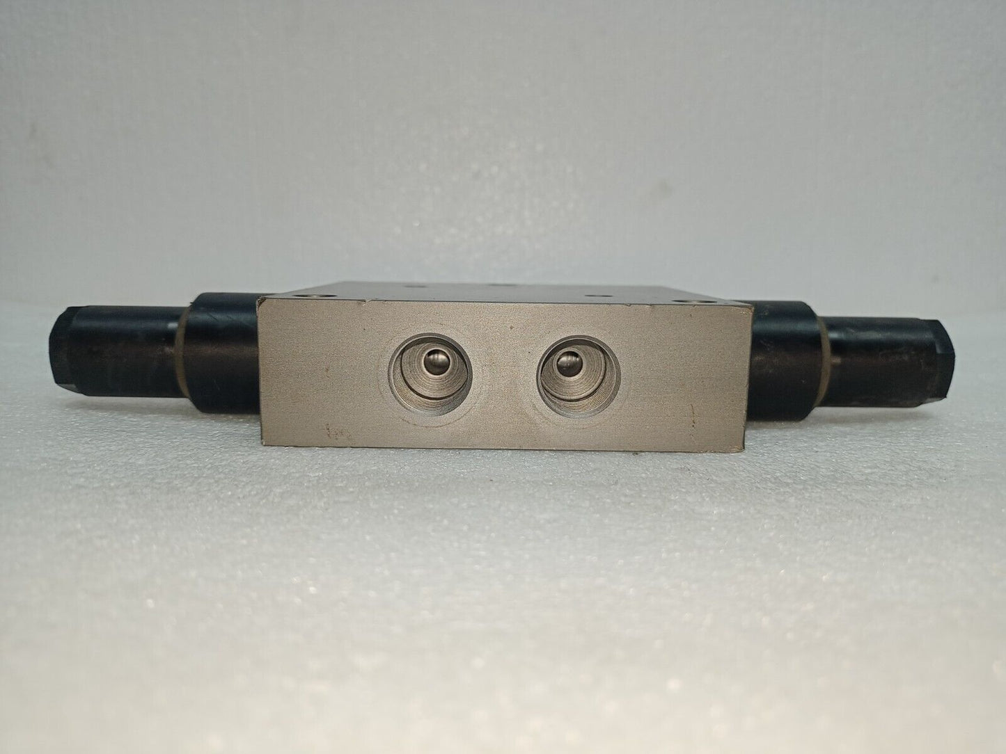 MacGREGOR MCG-LCH/EB-ST-1-2 valve manifold 3571QX1001 valve - NEW