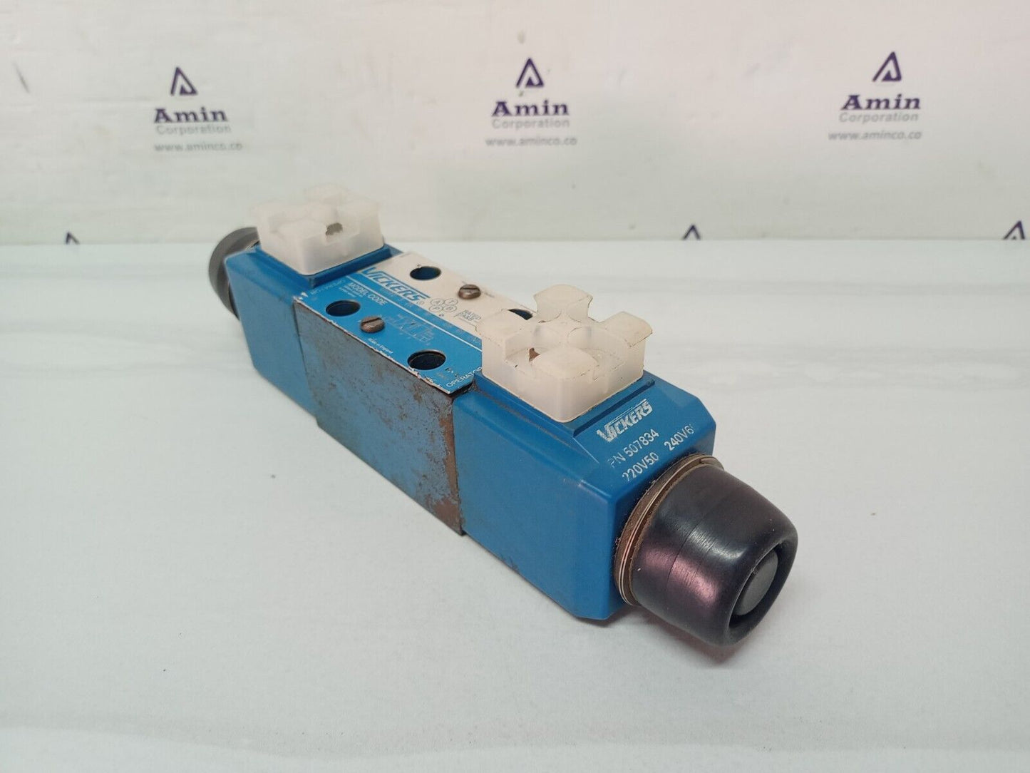 Vickers DG4V-3-2N-H-M-U1-D6-60 EN38 Directional Control valve