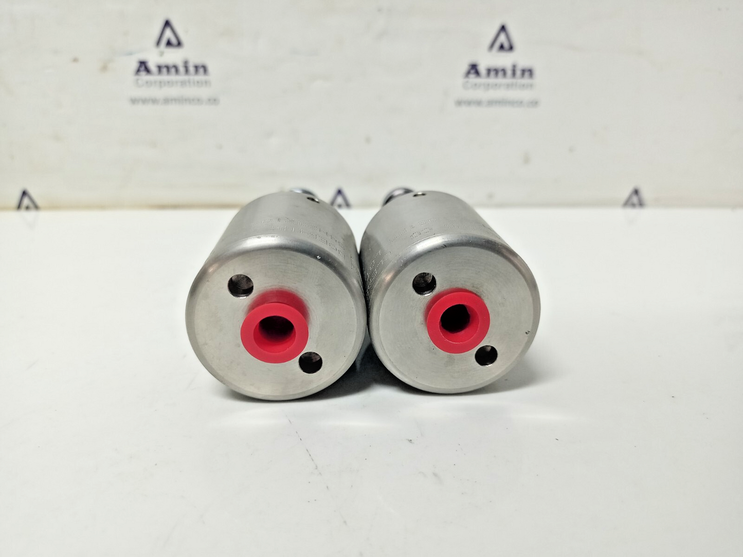 Doering Co. 54H2371081PS Hydraulic External Pilot Cartridge Valve - NEW