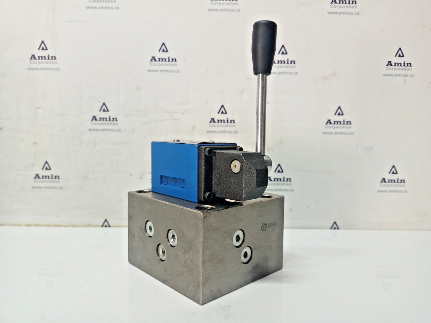 Sinu Marine 3AB-DG Directional control valve- NEW