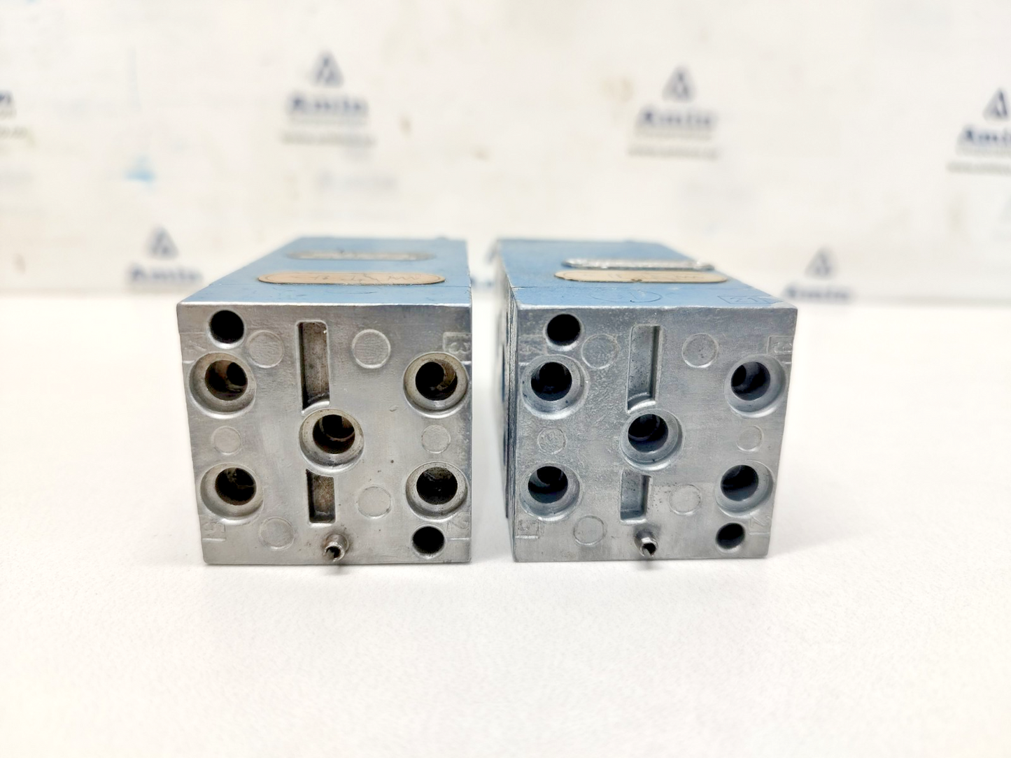 Rexroth 3712052000 Pneumatic Valve - New