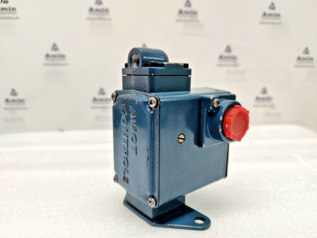 Amot Controls 4140CK1E11AA0-EE Range: 0.28-3.72 bar - NEW