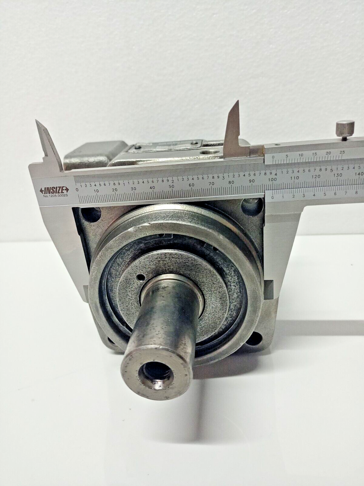 Parker F12-030-RF-IV-K-000-000-0 Hydraulic Piston Pump 30cm3 - NEW