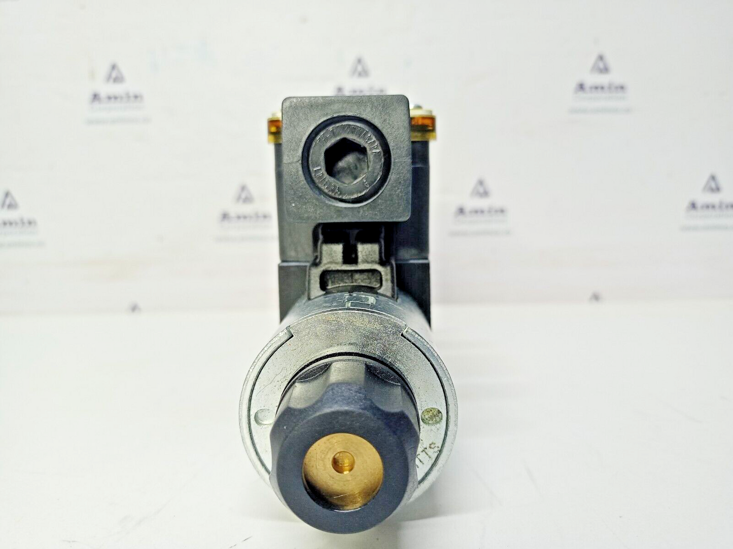 Parker D1VW 020BNJG91 Directional Control Valve D1VW series - NEW