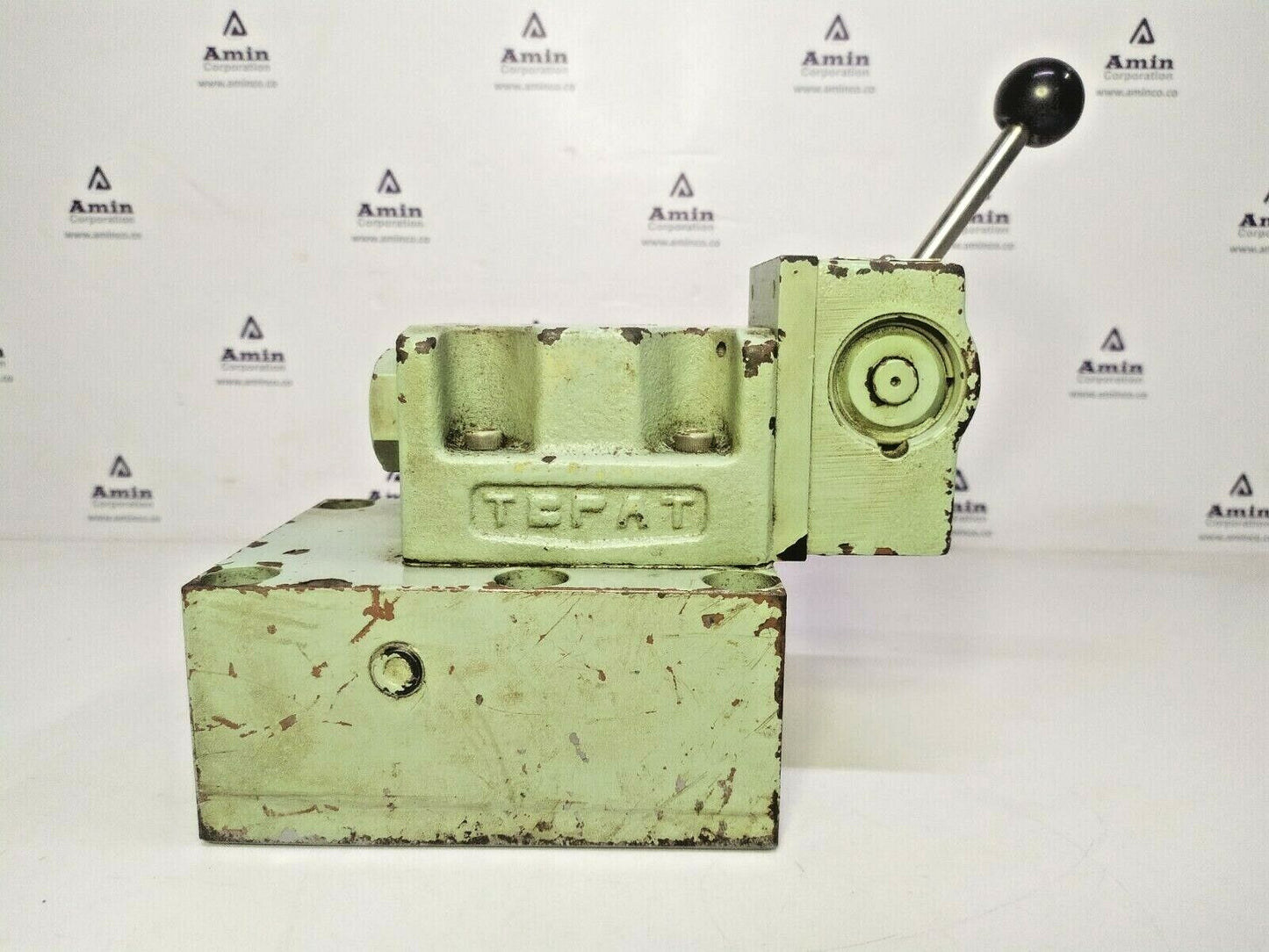 Yuken DMG-03-2D2-5070 Directional control valve