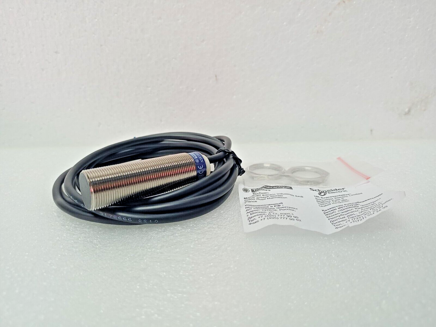 Telemecanique XS618B1PAL2 Proximity Switch (Lot of 2pcs) - NEW