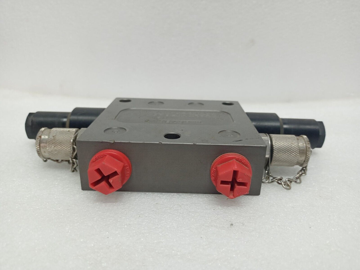 MacGREGOR MCG-LCH/EB-ST-1-2 valve manifold 3571QX1001 valve - NEW
