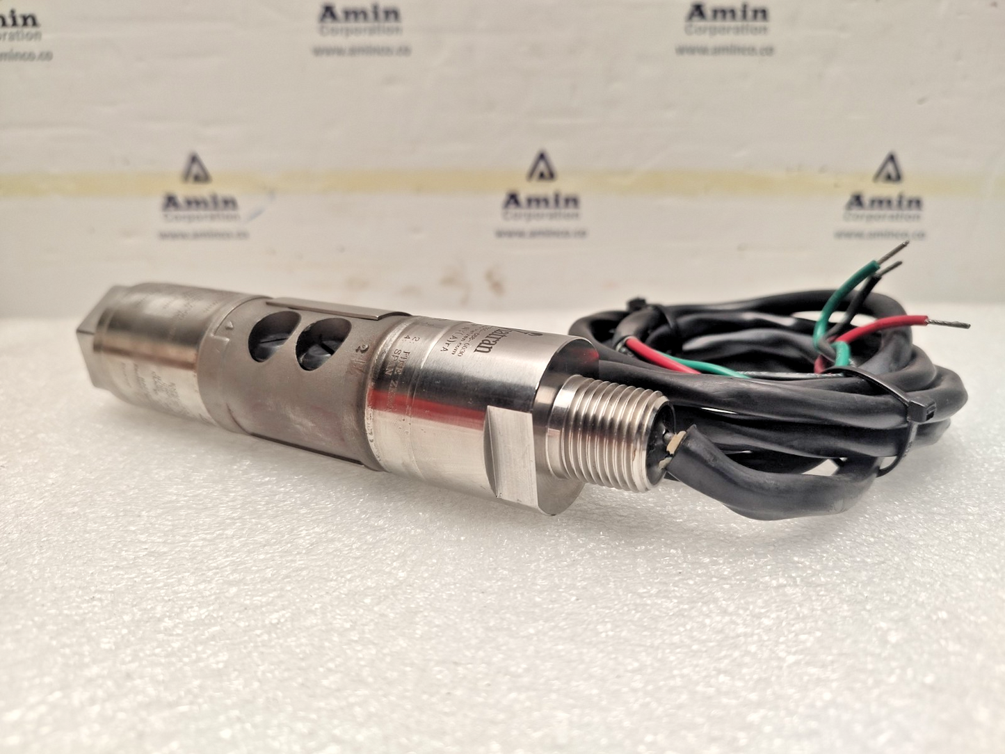 Viatran 5715BHSX818 Model 571 Pressure Transmitter 0-7500 PSIS -NEW