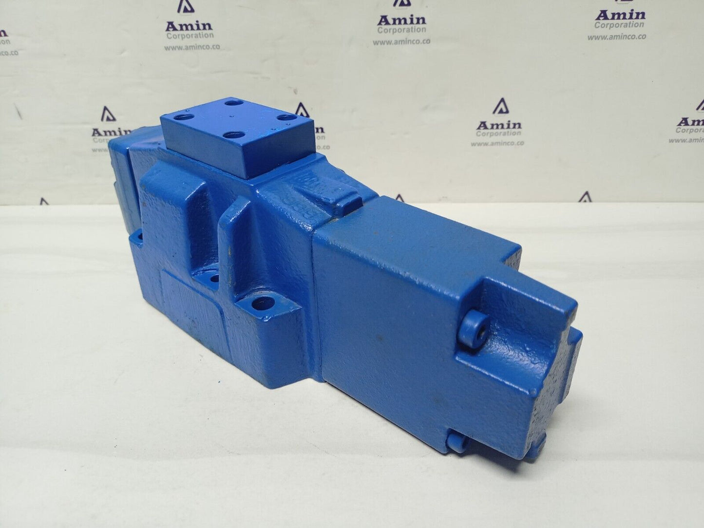 Rexroth 4WRH 16 W6-150-70 M Prop. Directional valve MNR: R900960183 - NEW