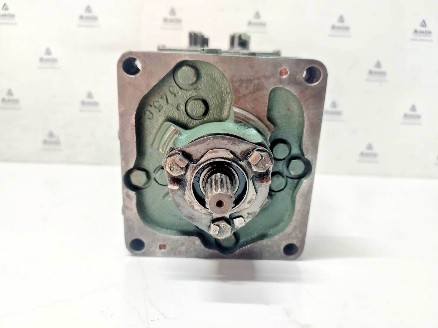 Woodward UG-8 Governor part No. : 8525-621 RPM: 800-1550 - TESTED