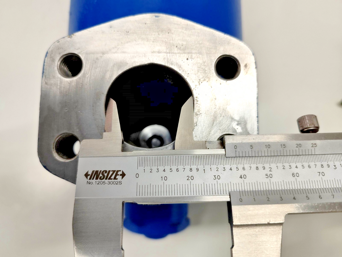 IMO Pump D4 038N2 ITBP Cast iron body Triple Screw Pump - Refurbished & Tested