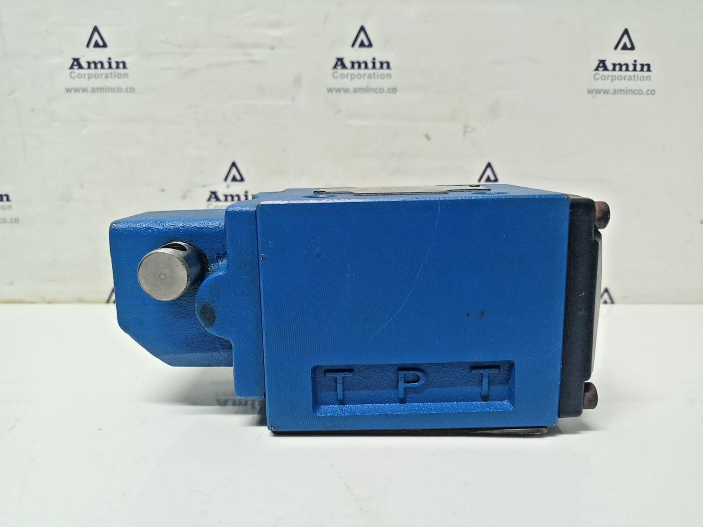 Dagong 4WMM 10 J10 Directional control valve - NEW #2