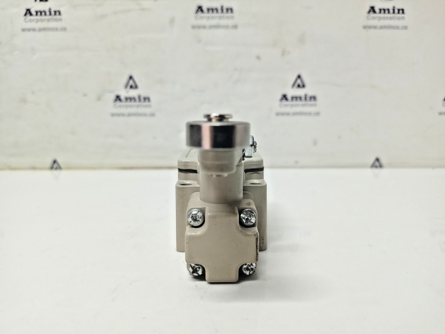 Hanyoung NUX HY-M908 Limit Switch 6A 250VAC - NEW