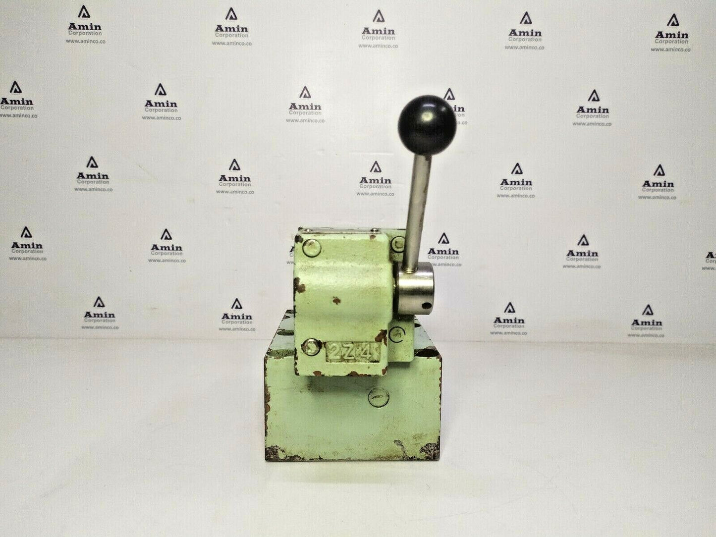 Yuken DMG-03-2D2-5070 Directional control valve